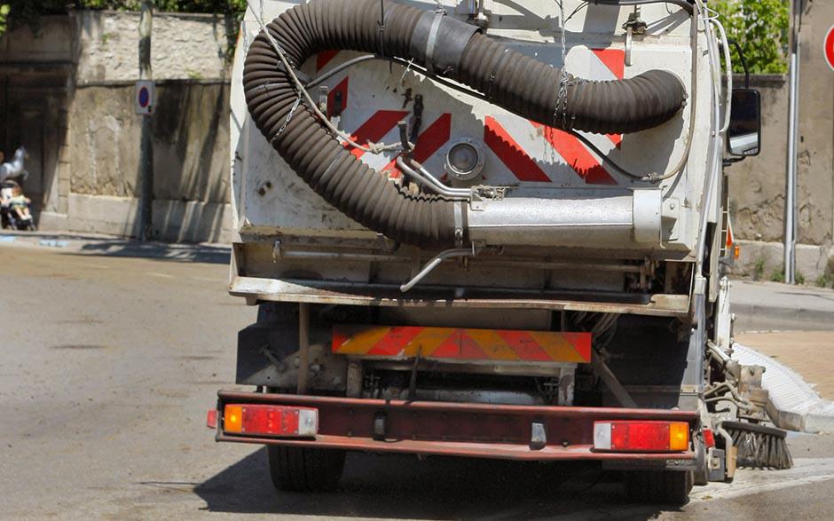 camion débouchage canalisation Levallois-Perret